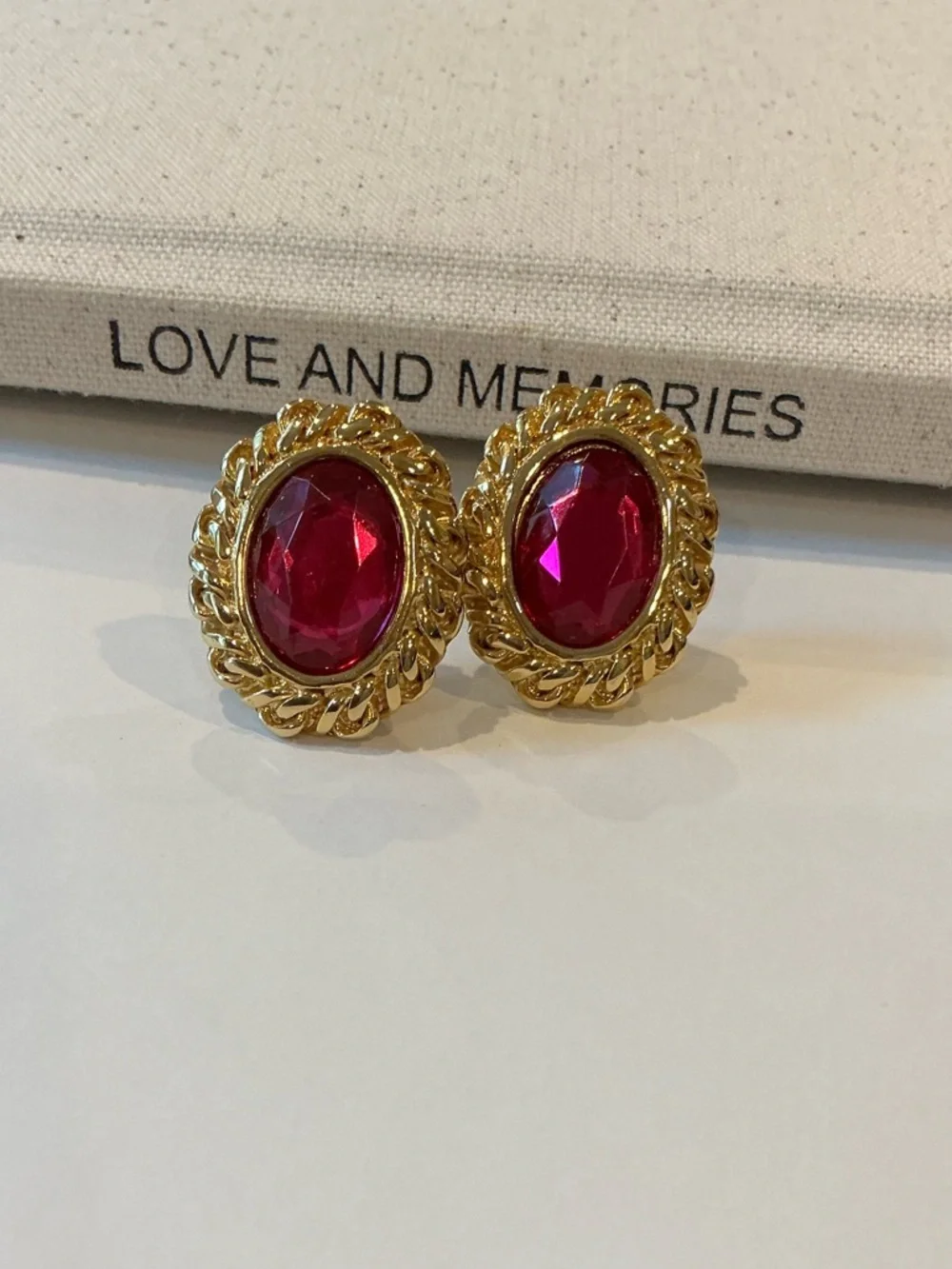 Vintage Kenneth J Lane Oval Fuchsia Gold Tone Rhinestone Clip On Earrings-Signed - Picture 2 of 6